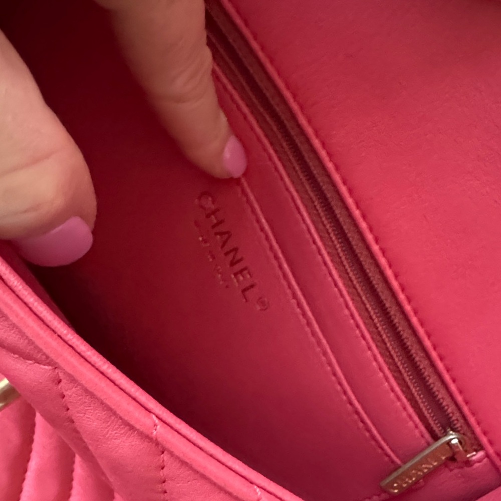 CHANEL Lambskin Chevron Crossbody Bag - Picture 2 of 13